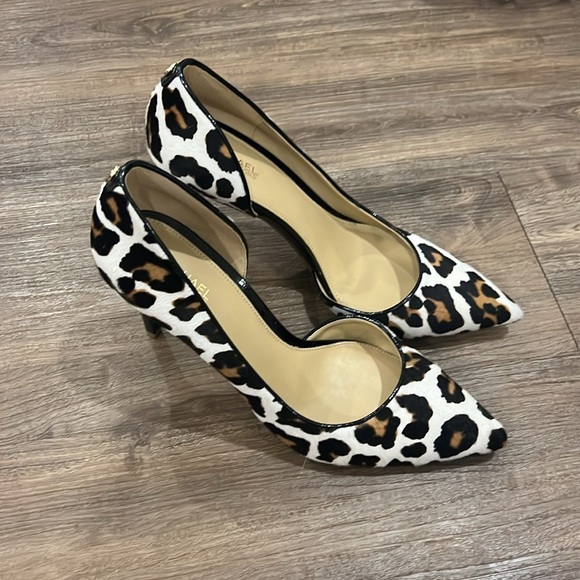 Michael Kors Leopard Pump Heels - Picture 3 of 5
